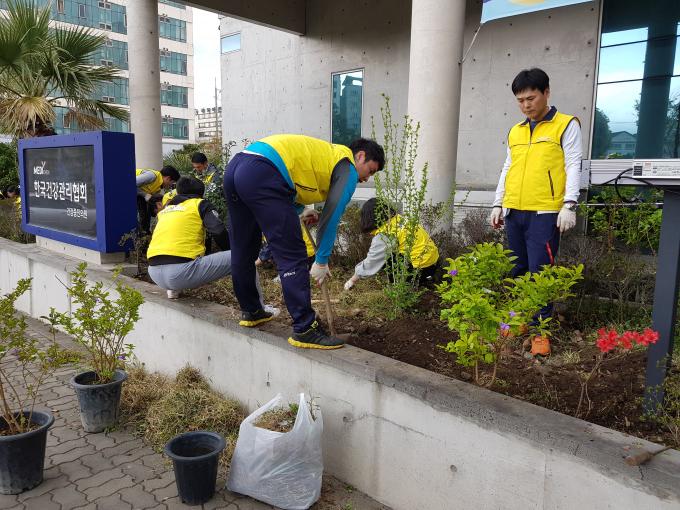 제주 - 제73회 식목일 기념 나무심기 및 환경정화 활동 펼쳐 사진