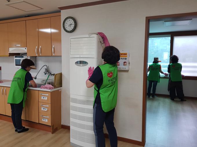 제주지부-어머니사랑봉사단 창암재활원 시설내부청소 봉사활동 펼쳐 사진
